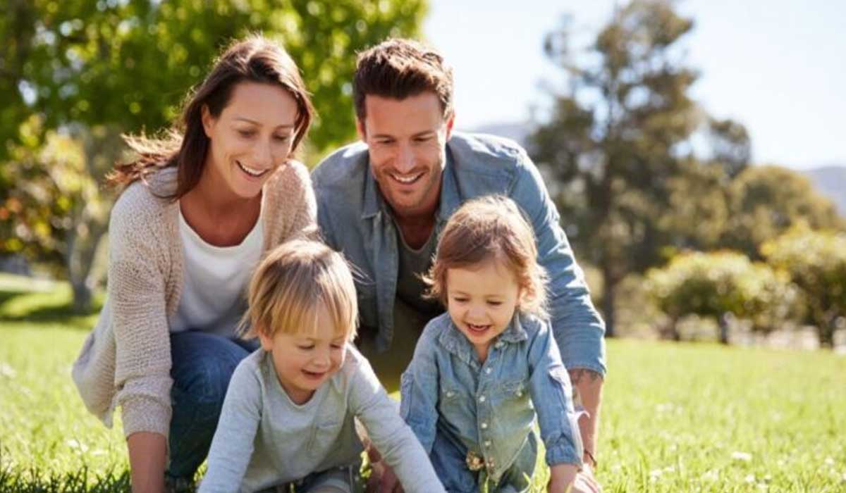 Raising Healthy Kids,Practical Tips for Growing Strong and Happy Children